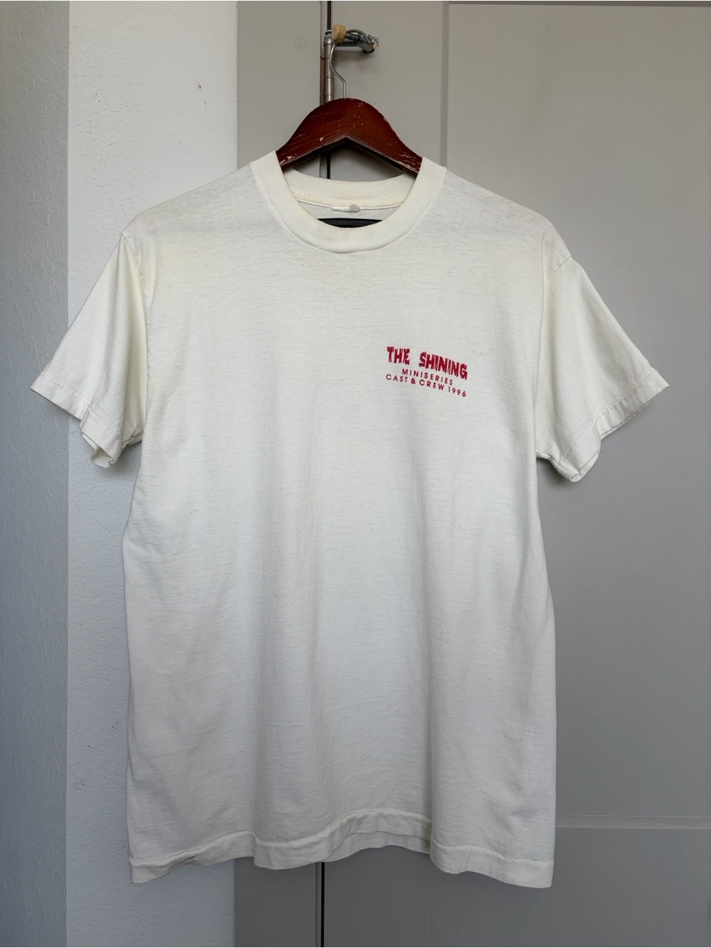 VINTAGE SINGLE STITCH THE SHINING MINISERIES CAST & CREW 1996 TSHIRT WHITE MEN M